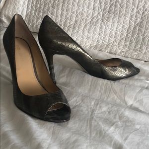 Enzo Angiolini snake skin heels size 11